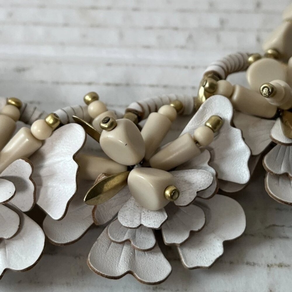 Stella & Dot Floral Statement Necklace Cream Gold Wedding Bib Necklace - Picture 4 of 14